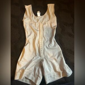 Shape Secrets TRUE Columbian faja